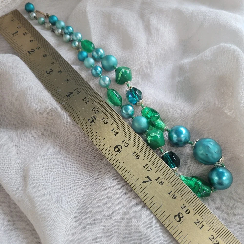 Vintage‎ Japan Beaded Necklace Women  Emerald Green Art Glass Composition MCM